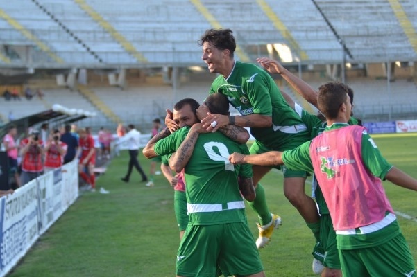 L'Avellino è promosso in serie B. Rete decisiva dell'attaccante Zigoni